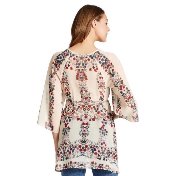 •SOLD• Jessica Simpson Maternity Hanky Hem Blouse - Picture 8 of 8